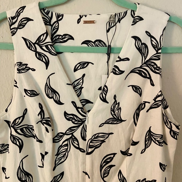 NWT Tahari Linen Botanical Print Jumpsuit - Picture 2 of 9